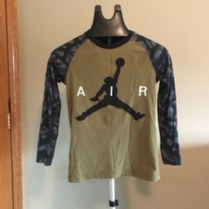 Air Jordan long-sleeve, used, 10-12years